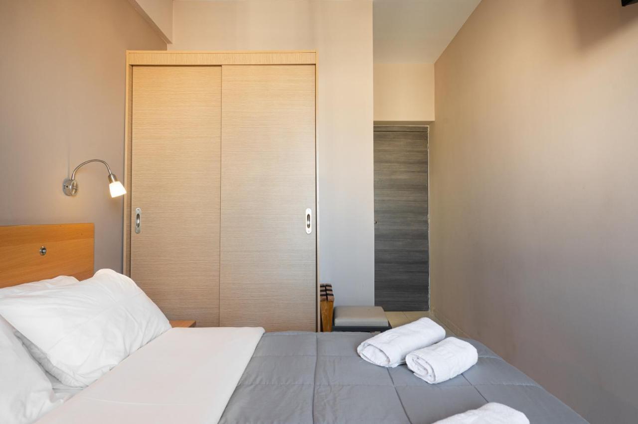 Diros Hotel Athena Bagian luar foto