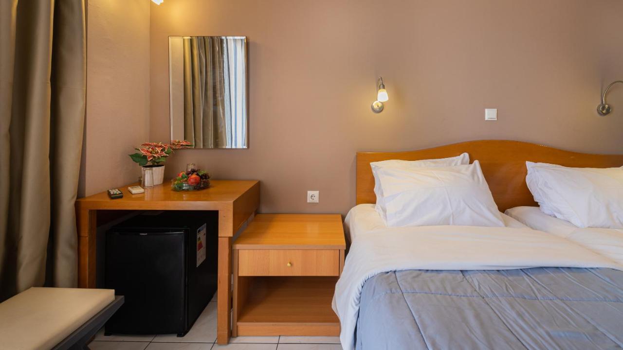 Diros Hotel Athena Bagian luar foto
